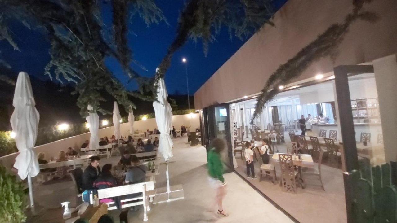 Hotel Dream Stara Zagora Ngoại thất bức ảnh